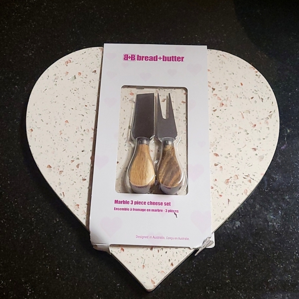 Marble  Heart Cheese Set